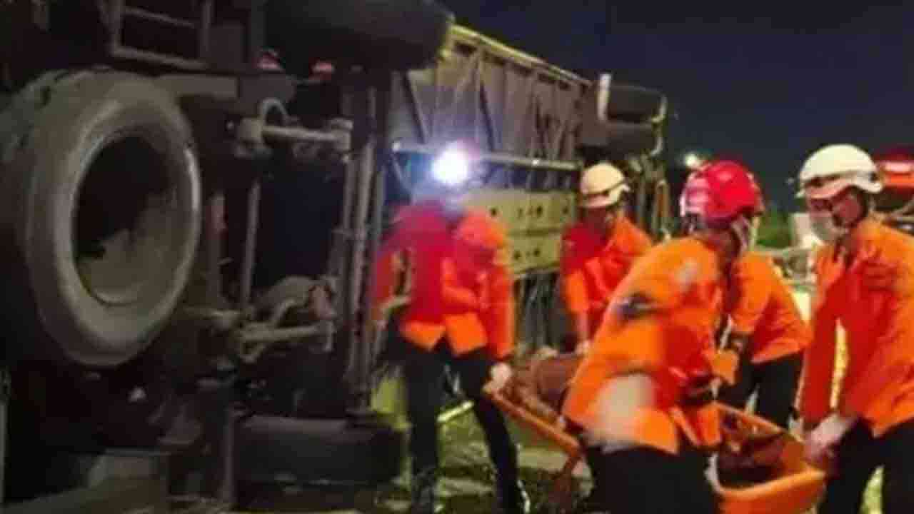 Indonesia 'ਚ ਭਿਆਨਕ ਸੜਕ ਹਾਦਸਾ...16 ਲੋਕਾਂ ਦੀ ਮੌਤ