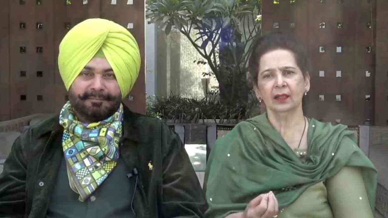 ਪੰਜਾਬ ਕਾਂਗਰਸ 'ਚ ਕਲੇਸ਼: ਨਵਜੋਤ ਕੌਰ ਸਿੱਧੂ ਨੇ ਰੰਧਾਵਾ ਦੇ ਕਾਨੂੰਨੀ ਨੋਟਿਸ 'ਤੇ ਕੀਤੀ  ਟਿੱਪਣੀ !