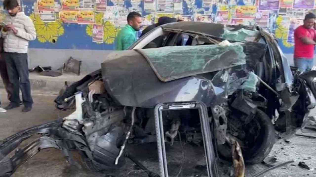 ਅੰਮ੍ਰਿਤਸਰ ‘ਚ ਭਿਆਨਕ ਸੜਕ ਹਾਦਸਾ, 3 ਨੌਜਵਾਨਾਂ ਦੀ ਮੌਤ, 1 ਗੰਭੀਰ ਜ਼ਖਮੀ