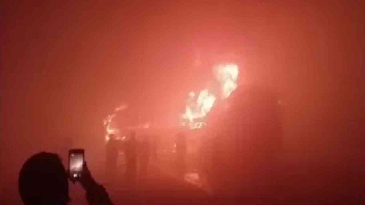 ਸੰਘਣੀ ਧੁੰਦ ਕਾਰਨ ਹਾਦਸਾ, 8 ਬੱਸਾਂ ਤੇ 3 ਕਾਰਾਂ ਟਕਰਾਈਆਂ, 13 ਲੋਕਾਂ ਦੀ ਮੌਤ, 66 ਜ਼ਖਮੀ