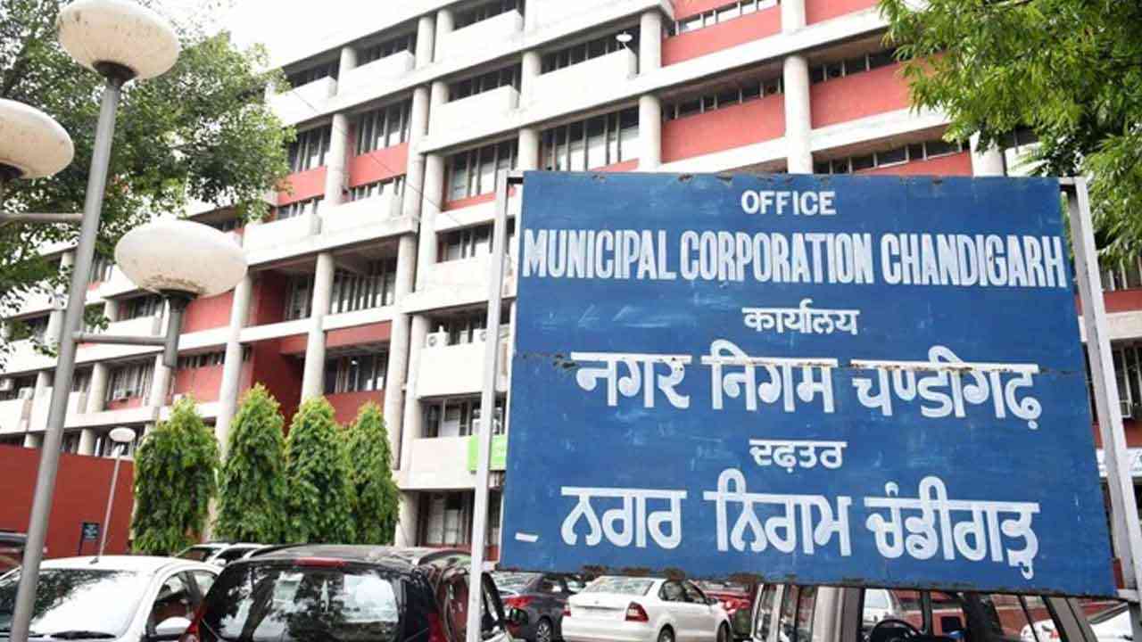 ਚੰਡੀਗੜ੍ਹ 'ਚ 'ਆਪ' ਨੂੰ ਵੱਡਾ ਝਟਕਾ, 2 ਕੌਂਸਲਰ ਭਾਜਪਾ 'ਚ ਸ਼ਾਮਿਲ