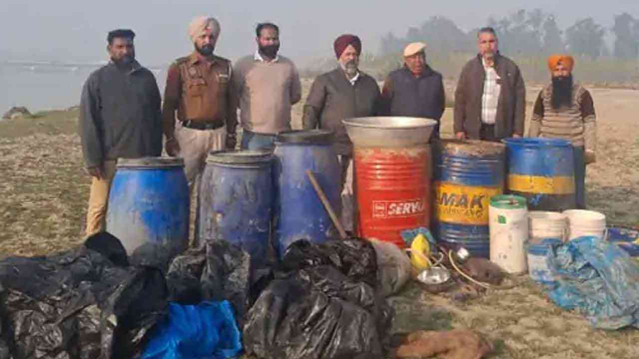 ਆਬਕਾਰੀ ਵਿਭਾਗ ਵੱਲੋਂ ਨਾਜਾਇਜ਼ ਸ਼ਰਾਬ ਦੇ ਕਾਰੋਬਾਰ ਦਾ ਪਰਦਾਫਾਸ਼
