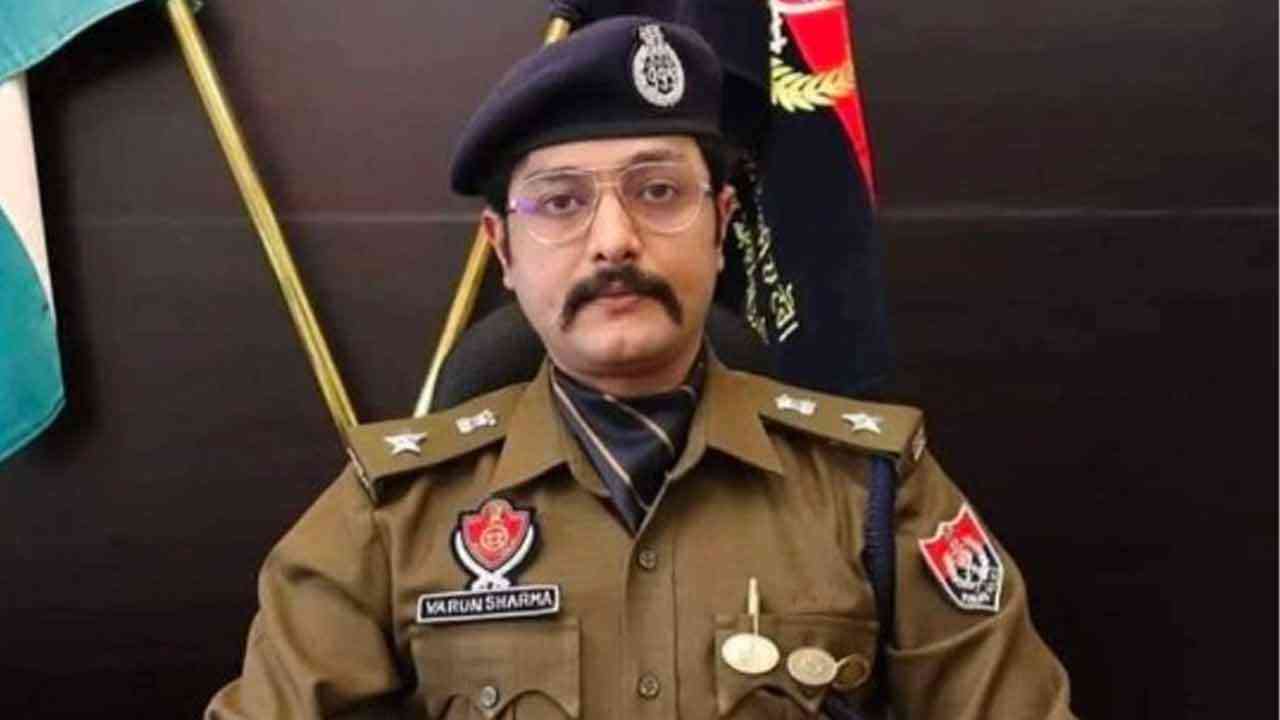 ਕਥਿਤ ਵਾਇਰਲ ਆਡੀਓ  ਮਾਮਲੇ 'ਚ ਵੱਡਾ ਐਕਸ਼ਨ, ਛੁੱਟੀ 'ਤੇ ਭੇਜੇ ਗਏ  SSP ਵਰੁਣ ਸ਼ਰਮਾ