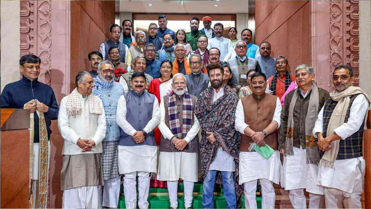 IndiGo ਮਸਲੇ ’ਤੇ PM ਦਾ ਬਿਆਨ, ‘ਨਿਯਮ ਲੋਕਾਂ ਨੂੰ ਪਰੇਸ਼ਾਨ ਕਰਨ ਲਈ ਨਹੀਂ’