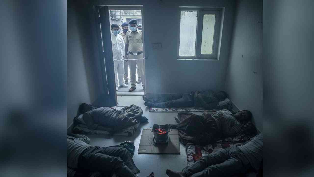 होटल के कमरे में अंगीठी जलाकर सोए यूपी के 5 मज़दूरों की दम घुटने से मौत