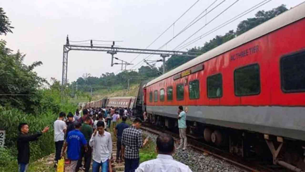 ਰੇਲ ਹਾਦਸਿਆਂ 'ਚ ਆਈ ਗਿਰਾਵਟ, ਰਿਕਾਰਡ ਹੇਠਲੇ ਪੱਧਰ 'ਤੇ ਪਹੁੰਚੇ ਰੇਲ ਹਾਦਸੇ, ਆਧੁਨਿਕ ਤਕਨੀਕ 'ਚ ਵੱਡਾ ਅਪਗ੍ਰੇਡ