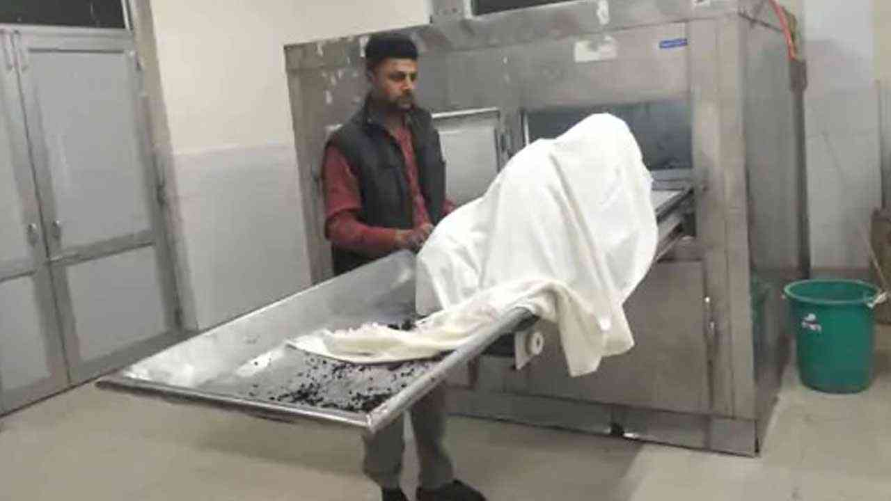 ਦੁਕਾਨ 'ਚ ਲੱਗੀ ਅੱਗ ਜਿਊਂਦਾ ਸੜਿਆ ਵਿਅਕਤੀ, ਸ਼ਾਰਟ ਸਰਕਟ ਕਾਰਨ ਹਾਦਸਾ