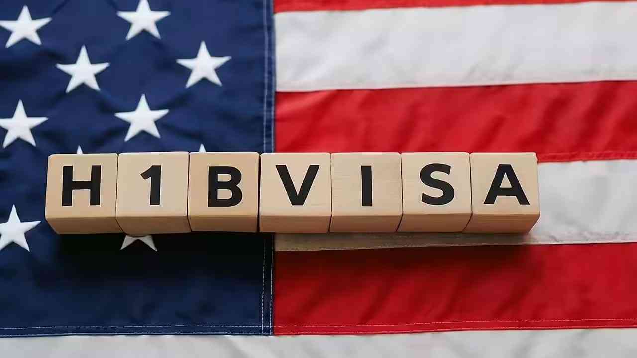 ਅਮਰੀਕਾ ਲਈ H1B Visa ਚਾਹੀਦੈ ਤਾਂ ਸੋਸ਼ਲ ਮੀਡੀਆ Account ਦਾ ਰੱਖੋ ਖਿਆਲ, ਪੜ੍ਹੋ ਕੀ ਕਹਿੰਦੇ ਨੇ ਨਵੇਂ Rule