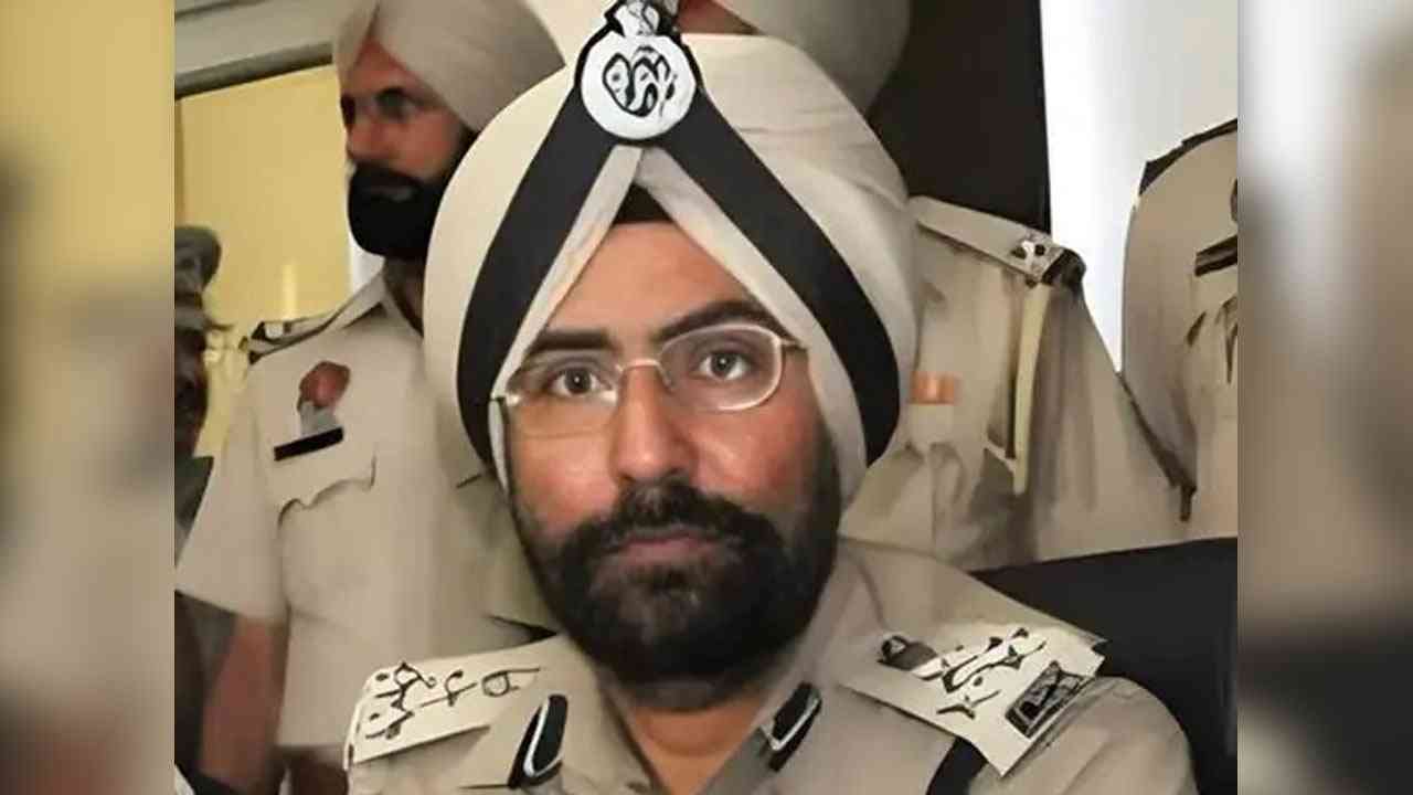 FRAUD ਦਾ  ਸ਼ਿਕਾਰ ਹੋਏ ਸਾਬਕਾ IG ਵੈਂਟੀਲੇਟਰ 'ਤੇ ....