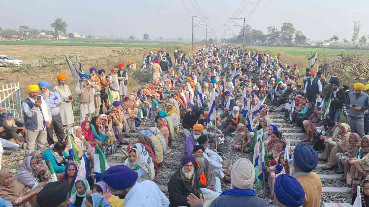 FARMER PROTEST: ਕਿਸਾਨਾਂ ਦਾ ਰੇਲ ਰੋਕੋ ਅੰਦੋਲਨ ਮੁਲਤਵੀ, ਚੰਡੀਗੜ੍ਹ 'ਚ 22 ਨੂੰ ਮੀਟਿੰਗ