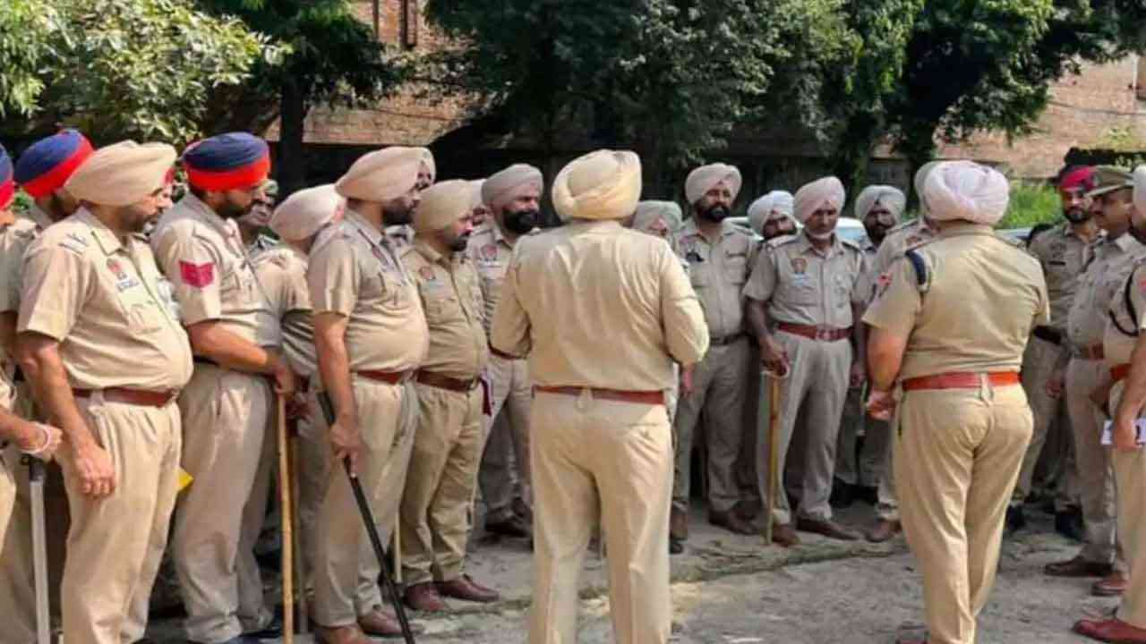 ਪੰਜਾਬ ਵਿੱਚ ਵਧਾਈ ਗਈ ਸੁਰੱਖਿਆ!....44 ਹਜ਼ਾਰ ਪੁਲਿਸ ਮੁਲਾਜ਼ਮ ਤਾਇਨਾਤ