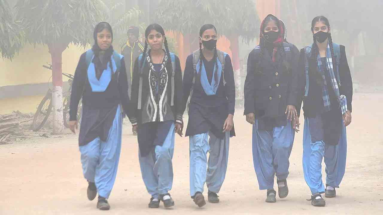 Punjab ਦੇ ਸਕੂਲਾਂ ਲਈ ਸਖ਼ਤ ਹੁਕਮ:ਛੁੱਟੀਆਂ ਦੌਰਾਨ ਉਲੰਘਣਾ ਹੋਈ ਤਾਂ ਪ੍ਰਿੰਸੀਪਲ ਜ਼ਿੰਮੇਵਾਰ