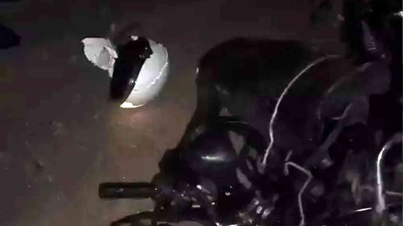 ਸੰਘਣੀ ਧੁੰਦ ਦਾ ਕਹਿਰ ਲਗਾਤਾਰ ਜਾਰੀ...ਟਰੱਕ ਨੇ ਬਾਈਕ ਸਵਾਰ ਨੂੰ ਕੁਚਲਿਆ