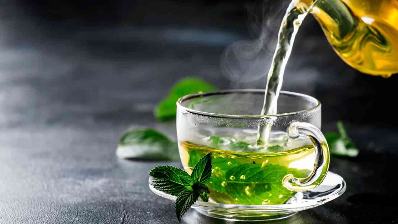 ਗ੍ਰੀਨ ਟੀ ਪੀਣ ਨਾਲ ਸ਼ਰੀਰ ਨੂੰ ਕੀ ਹੁੰਦੇ ਨੇ ਫਾਇਦੇ?
