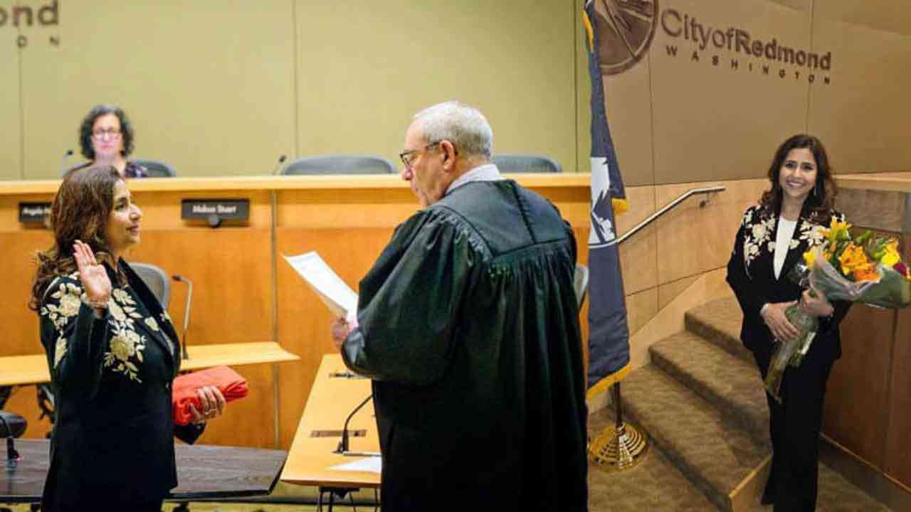 आगरा की बेटी मेनका बनीं अमेरिका की रेडमंड सिटी की काउंसलर