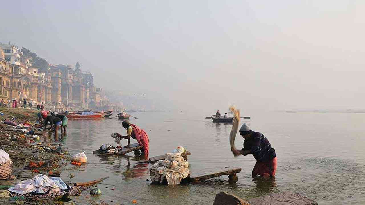 यूपी में गंगा की 'बाढ़भूमि' होगी सुरक्षित: 2026 तक लगेंगे 7,350 पिलर