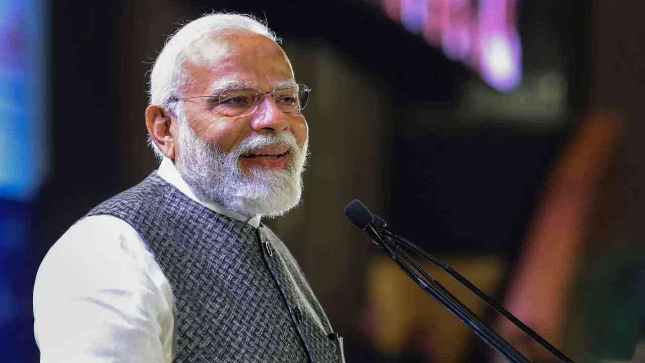 आयुष क्षेत्र में 'डिजिटल और क्वालिटी' क्रांति: पीएम मोदी ने लॉन्च किया MAISP पोर्टल और 'आयुष मार्क'