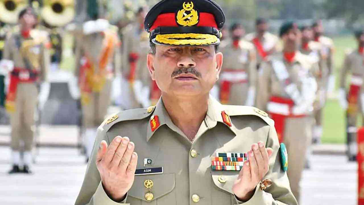 आसिम मुनीर बने 'चीफ ऑफ डिफेंस फोर्सेज', 2030 तक सेना की कमान!