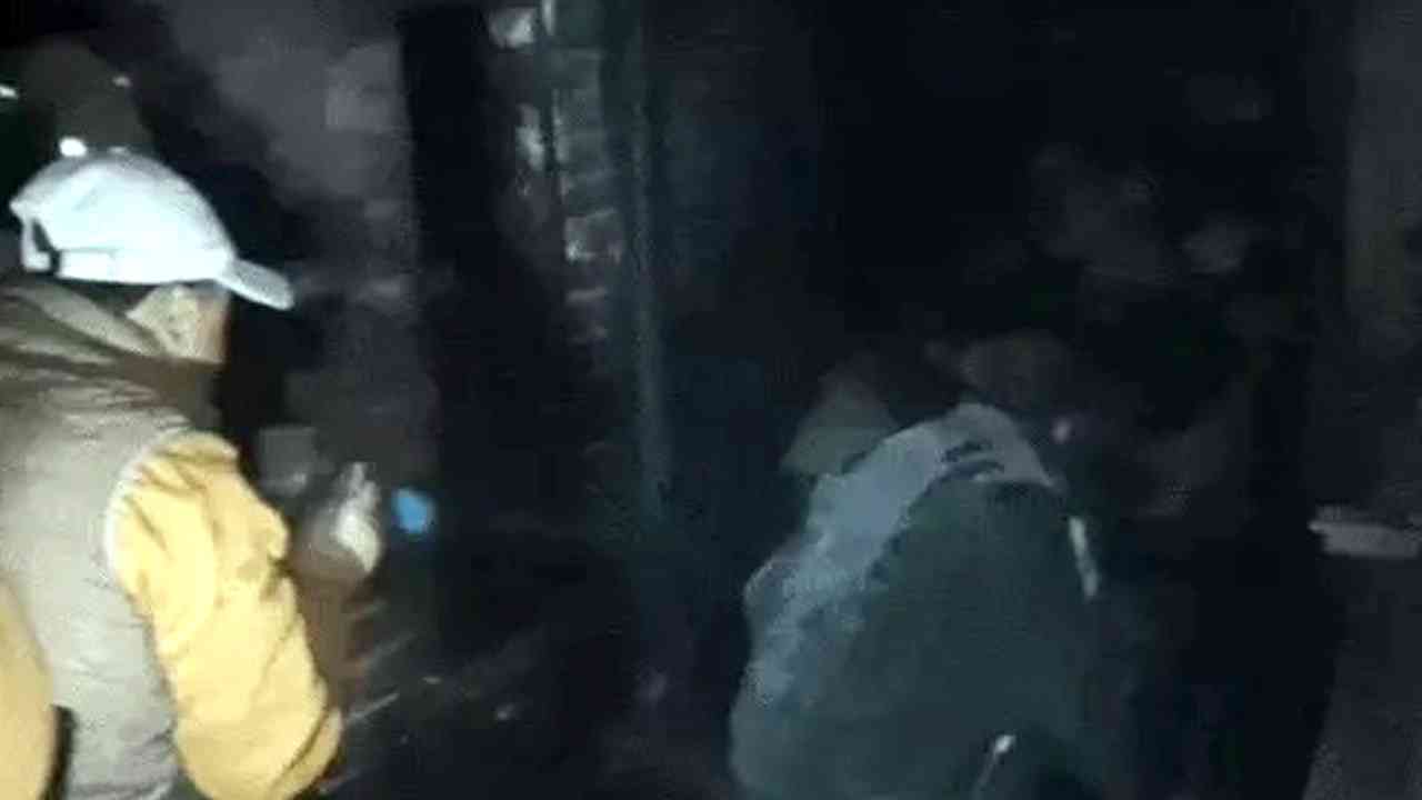 ਜਲੰਧਰ ਦੇ ਵਿਨੇ ਨਗਰ ਫੈਕਟਰੀ 'ਚ ਸ਼ਾਰਟ ਸਰਕਟ ਕਾਰਨ ਭਿਆਨਕ ਅੱਗ...