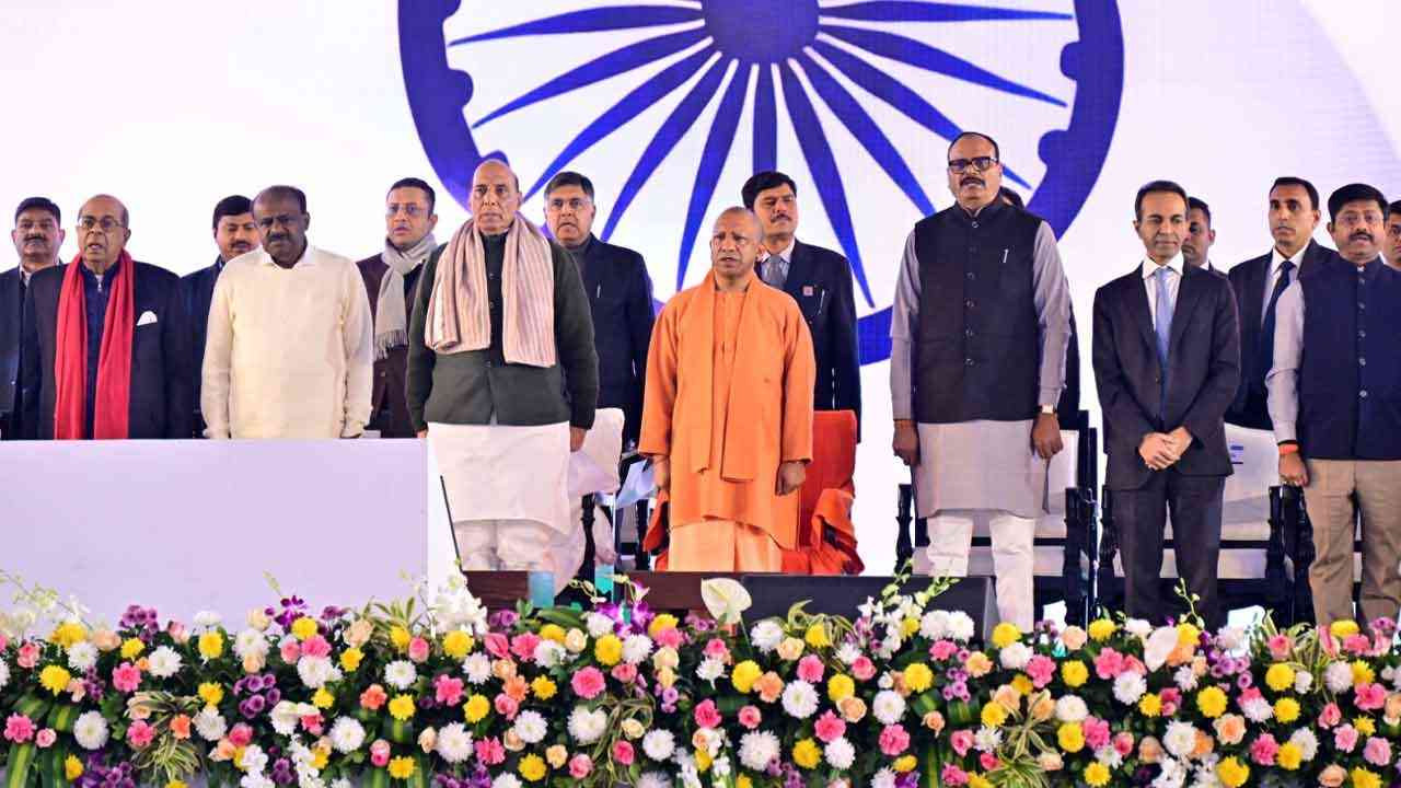 लखनऊ में 'ग्रीन रिवोल्यूशन': सीएम योगी की मौजूदगी में हुआ अशोक लेलैंड के EV प्लांट का शुभारंभ