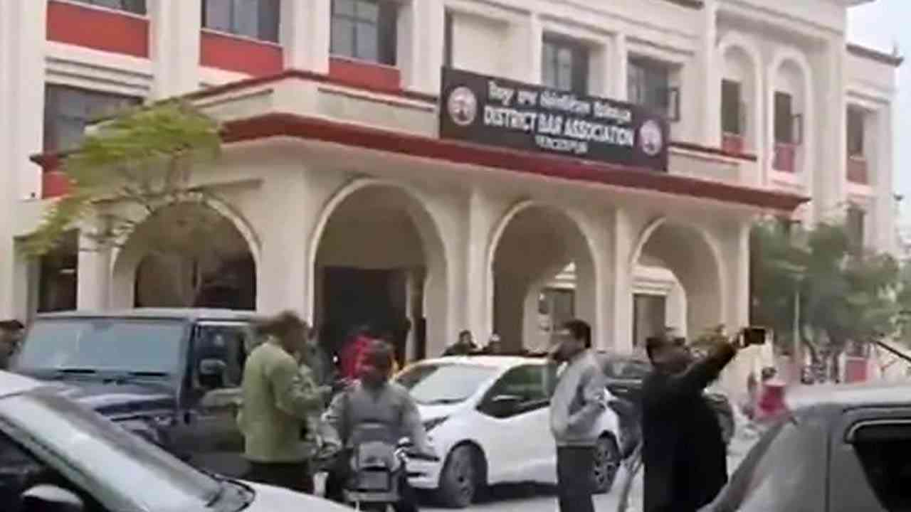 ਫਿਰੋਜ਼ਪੁਰ ਤੇ ਮੋਗਾ ਕੋਰਟ Complex ਨੂੰ ਮਿਲੀ ਬੰਬ ਨਾਲ ਉਡਾਉਣ ਦੀ ਧਮਕੀ....