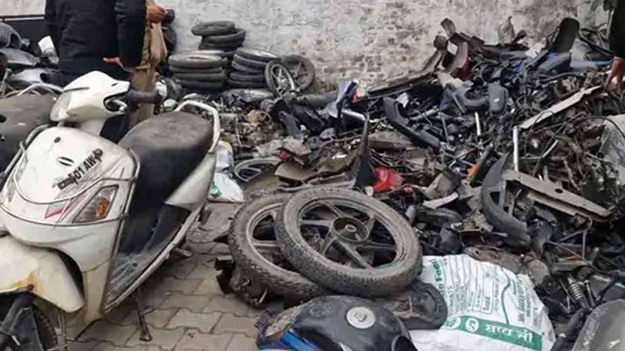 ਖੰਨਾ 'ਚ ਵਾਹਨ ਚੋਰੀ ਕਰਨ ਵਾਲੇ ਗਿਰੋਹ ਦਾ ਪਰਦਾਫਾਸ਼....