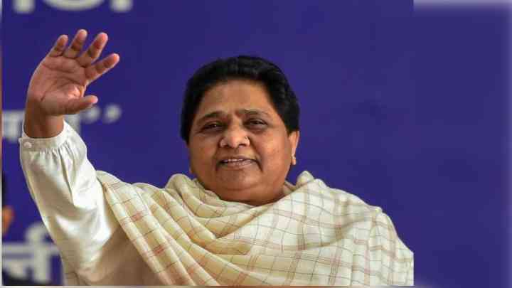 गणतंत्र दिवस पर मायावती का संदेश: "लुभावने वादों की भूलभुलैया से बाहर निकलकर हो जनकल्याण"
