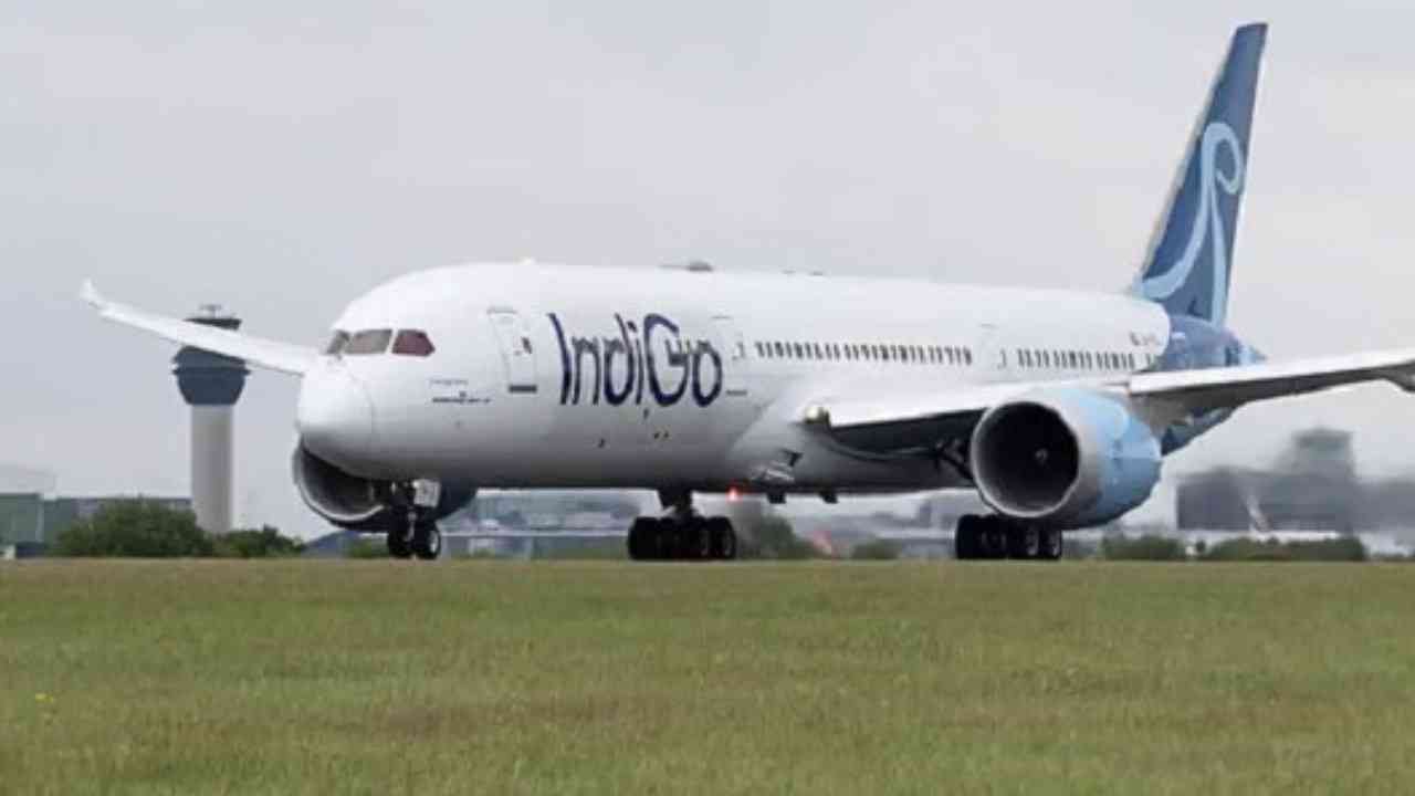 Indigo ਦੇ ਜਹਾਜ਼ 'ਚ ਬੰਬ ਦੀ ਅਫਵਾਹ, ਲਖਨਊ 'ਚ ਐਮਰਜੈਂਸੀ ਲੈਂਡਿੰਗ