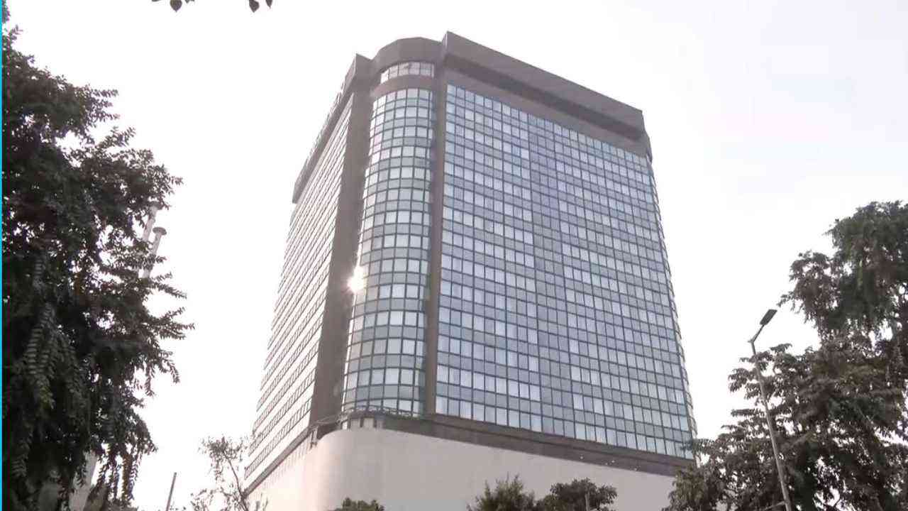 Delhi Hotel Suicide: ਵਿਅਕਤੀ ਨੇ ਹੋਟਲ ਦੀ 12ਵੀਂ ਮੰਜ਼ਿਲ ਤੋਂ ਛਾਲ ਮਾਰ ਕੇ ਕੀਤੀ ਖੁਦਕੁਸ਼ੀ