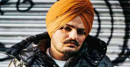 सिद्धू मूसेवाला के माता-पिता की शिकायत पर बड़ी कार्रवाई, कंपनी के ख़िलाफ़ FIR दर्ज