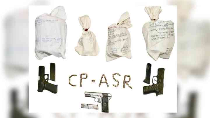 Amritsar News: ਪੰਜਾਬ ਪੁਲਿਸ ਦੇ ਹੱਥ ਵੱਡੀ ਸਫਲਤਾ, ਅੰਮ੍ਰਿਤਸਰ ਪੁਲਿਸ ਨੇ ਦਬੋਚੇ 10 ਤਸਕਰ, ਭਾਰੀ ਮਾਤਰਾ 'ਚ ਹੈਰੋਇਨ ਅਤੇ ਹਥਿਆਰਾਂ ਦੀ ਫੜੀ ਖੇਪ