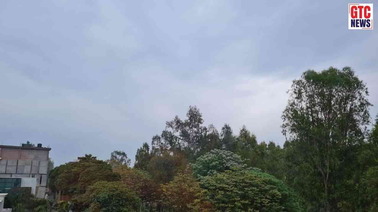 Punjab Weather: ਪੰਜਾਬ ਦੇ ਕਈ ਸ਼ਹਿਰਾਂ ‘ਚ ਛਮ-ਛਮ ਪੈ ਰਿਹਾ ਮੀਂਹ, ਅੱਜ ਮੀਂਹ-ਹਨ੍ਹੇਰੀ ਸਣੇ ਗੜ੍ਹੇਮਾਰੀ ਦਾ ਅਲਰਟ ਜਾਰੀ, ਡਿੱਗਿਆ ਪਾਰਾ