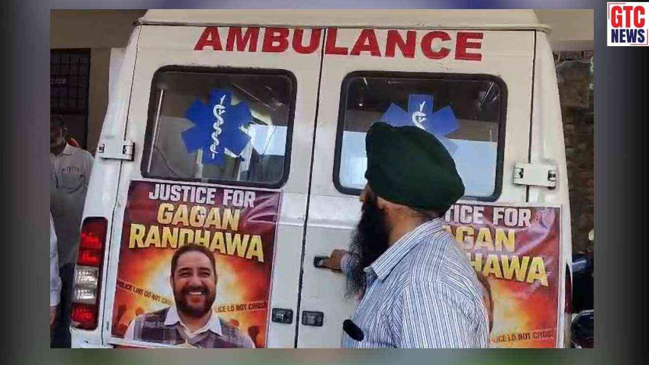 DM ਰੰਧਾਵਾ ਦੀ ਮ੍ਰਿਤਕ ਦੇਹ ਸਿਵਲ ਹਸਪਤਾਲ ਪਹੁੰਚੀ, PGI ਡਾਕਟਰਾਂ ਦੇ ਬੋਰਡ ਦੀ ਨਿਗਰਾਨੀ ‘ਚ ਪੋਸਟਮਾਰਟਮ, ਦੁਪਹਿਰ ਨੂੰ ਹੋਵੇਗਾ ਅੰਤਿਮ ਸੰਸਕਾਰ