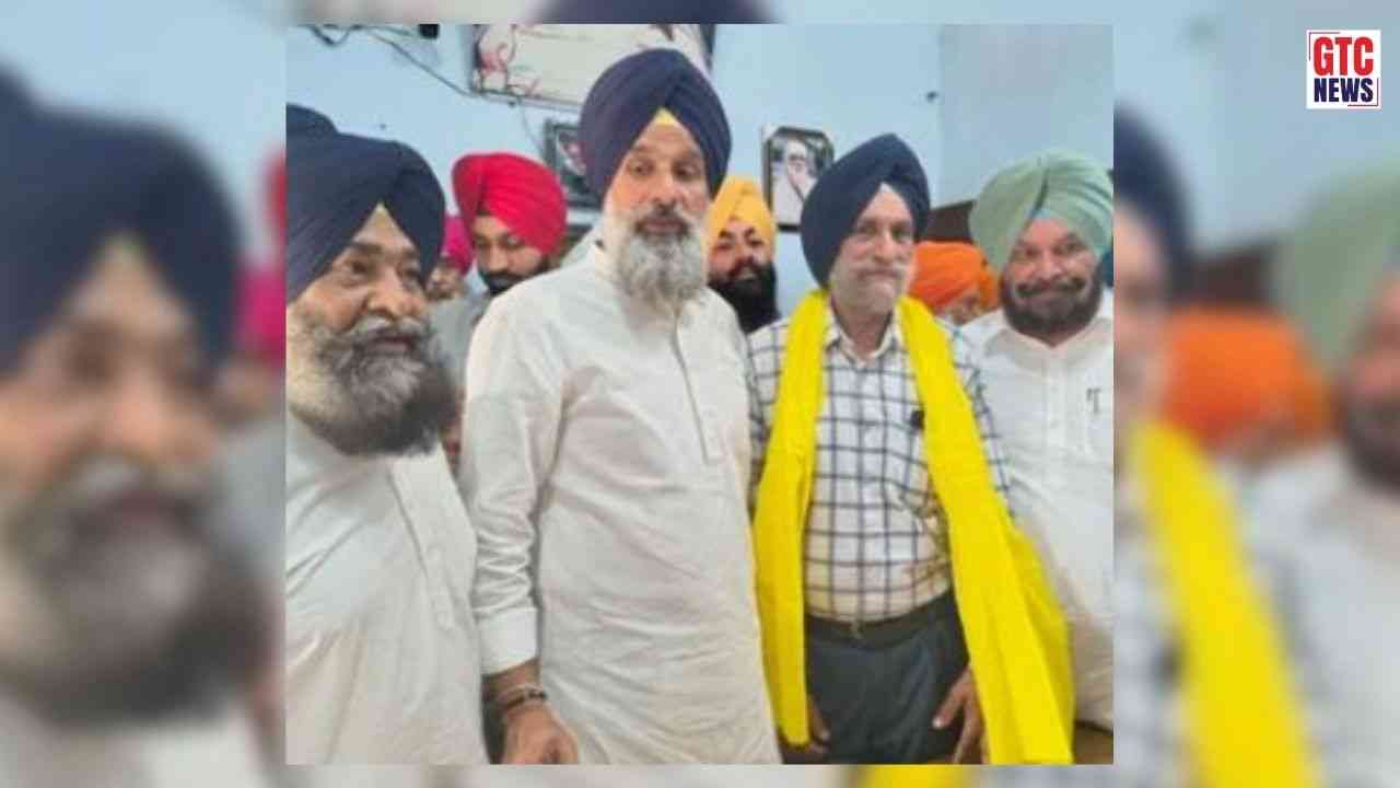 Punjab News: ਸਿਆਸੀ ਫੇਰਬਦਲ! 'ਆਪ' ਦੇ ਬਲਾਕ ਪ੍ਰਧਾਨ ਨੇ ਫੜਿਆ ਅਕਾਲੀ ਦਲ ਦਾ ਪੱਲਾ, ਸਾਥੀਆਂ ਸਣੇ ਕੀਤਾ ਪਾਰਟੀ ਬਦਲਣ ਦਾ ਐਲਾਨ