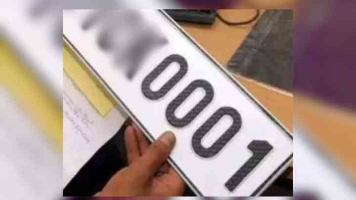 ਚੰਡੀਗੜ੍ਹ 'ਚ VIP ਨੰਬਰਾਂ ਦਾ ਕ੍ਰੇਜ਼: ₹4.48 ਕਰੋੜ ਵਿੱਚ ਵਿਕੇ ਗੱਡੀਆਂ ਦੇ ਨੰਬਰ, CH01-DD-0001 ਸਭ ਤੋਂ ਮਹਿੰਗਾ