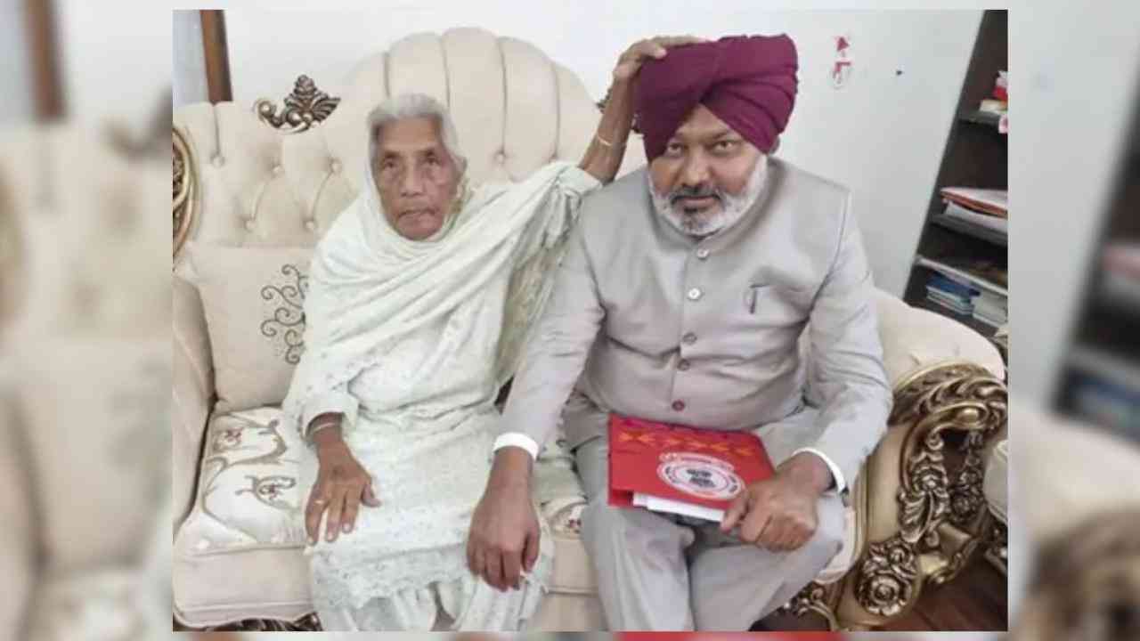 Punjab Budget 2026: ਪੰਜਾਬ ਬਜਟ ਅੱਜ, ਮਹਿਲਾਵਾਂ ਨੂੰ ਮਿਲਣਗੇ 1000 ਰੁਪਏ! ਵਿੱਤ ਮੰਤਰੀ ਨੇ ਮਾਤਾ ਦਾ ਲਿਆ ਅਸ਼ੀਰਵਾਦ