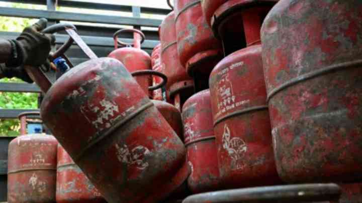 ਰਸੋਈ ਗੈਸ ਦੀ ਕਿੱਲਤ ਦੂਰ ਕਰਨ ਦੀ ਤਿਆਰੀ: ਸਿਲੰਡਰ ਦਾ ਭਾਰ ਘਟਾ ਸਕਦੀ ਸਰਕਾਰ, ਜਾਣੋ ਕੀ ਹੈ ਨਵਾਂ ਪਲਾਨ!