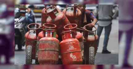 LPG Price Hike: ਆਮ ਆਦਮੀ 'ਤੇ ਮਹਿੰਗਾਈ ਦੀ ਮਾਰ, ਅੱਜ ਤੋਂ ਮਹਿੰਗਾ ਹੋਇਆ ਗੈਸ ਸਿਲੰਡਰ, ਲੋਕਾਂ 'ਚ ਮੱਚੀ ਹਾਹਾਕਾਰ!