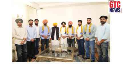 ਪੰਜਾਬ ‘ਆਪ’ ਹੋਈ ਹੋਰ ਮਜ਼ਬੂਤ, ਇਹ ਨਾਮੀ ਖਿਡਾਰੀ ਆਪਣੇ ਸਾਥੀਆਂ ਸਣੇ AAP ‘ਚ ਹੋਇਆ ਸ਼ਾਮਿਲ, CM ਮਾਨ ਨਾਲ ਸਾਹਮਣੇ ਆਈਆਂ ਤਸਵੀਰਾਂ