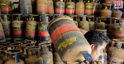 LPG Price Hike: ਨਵੇਂ ਵਿੱਤੀ ਵਰ੍ਹੇ ਦੇ ਪਹਿਲੇ ਹੀ ਦਿਨ ਵੱਡਾ ਝਟਕਾ, LPG ਸਿਲੰਡਰ ₹218 ਤੱਕ ਮਹਿੰਗਾ; 4 ਮਹੀਨਿਆਂ 'ਚ 5ਵੀਂ ਵਾਰ ਵਧੀਆਂ ਕੀਮਤਾਂ