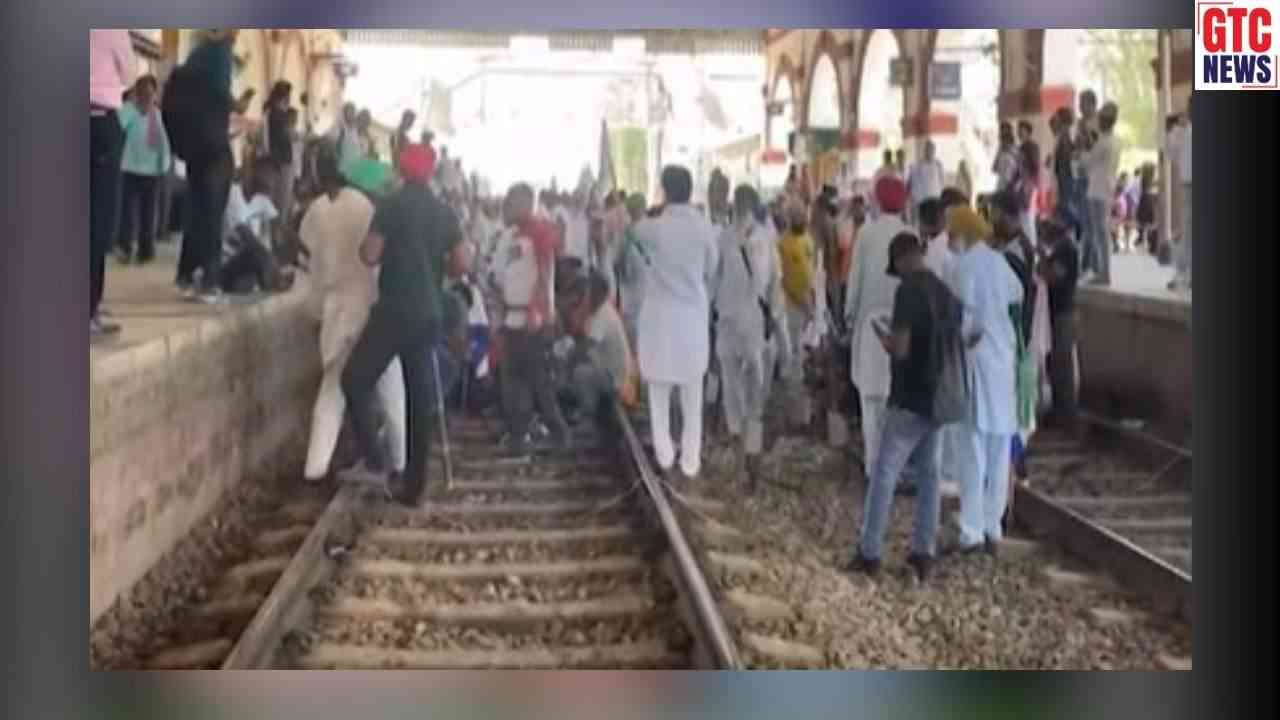 ਪੰਜਾਬ ‘ਚ ਕਿਸਾਨਾਂ ਨੇ ‘ਰੇਲ ਰੋਕੋ’ ਅੰਦੋਲਨ ਟਾਲਿਆ; ਪੰਧੇਰ ਬੋਲੇ-‘ਸਰਕਾਰ ਨੂੰ ਦਿੱਤਾ 3 ਦਿਨਾਂ ਦਾ ਅਲਟੀਮੇਟਮ’