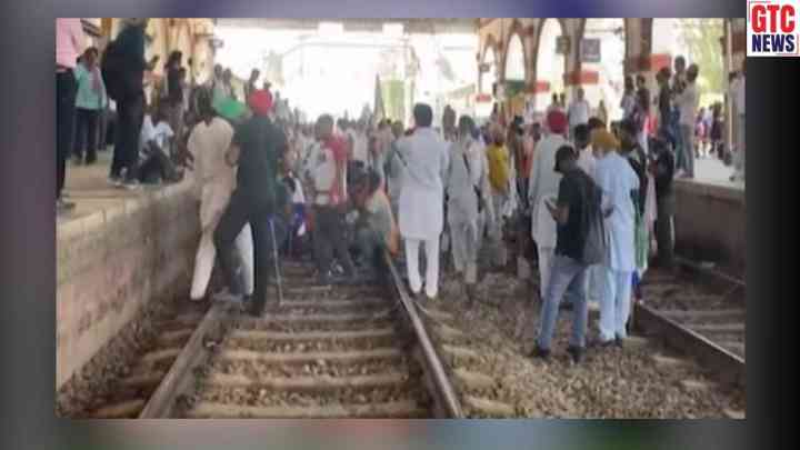 ਪੰਜਾਬ ‘ਚ ਕਿਸਾਨਾਂ ਨੇ ‘ਰੇਲ ਰੋਕੋ’ ਅੰਦੋਲਨ ਟਾਲਿਆ; ਪੰਧੇਰ ਬੋਲੇ-‘ਸਰਕਾਰ ਨੂੰ ਦਿੱਤਾ 3 ਦਿਨਾਂ ਦਾ ਅਲਟੀਮੇਟਮ’