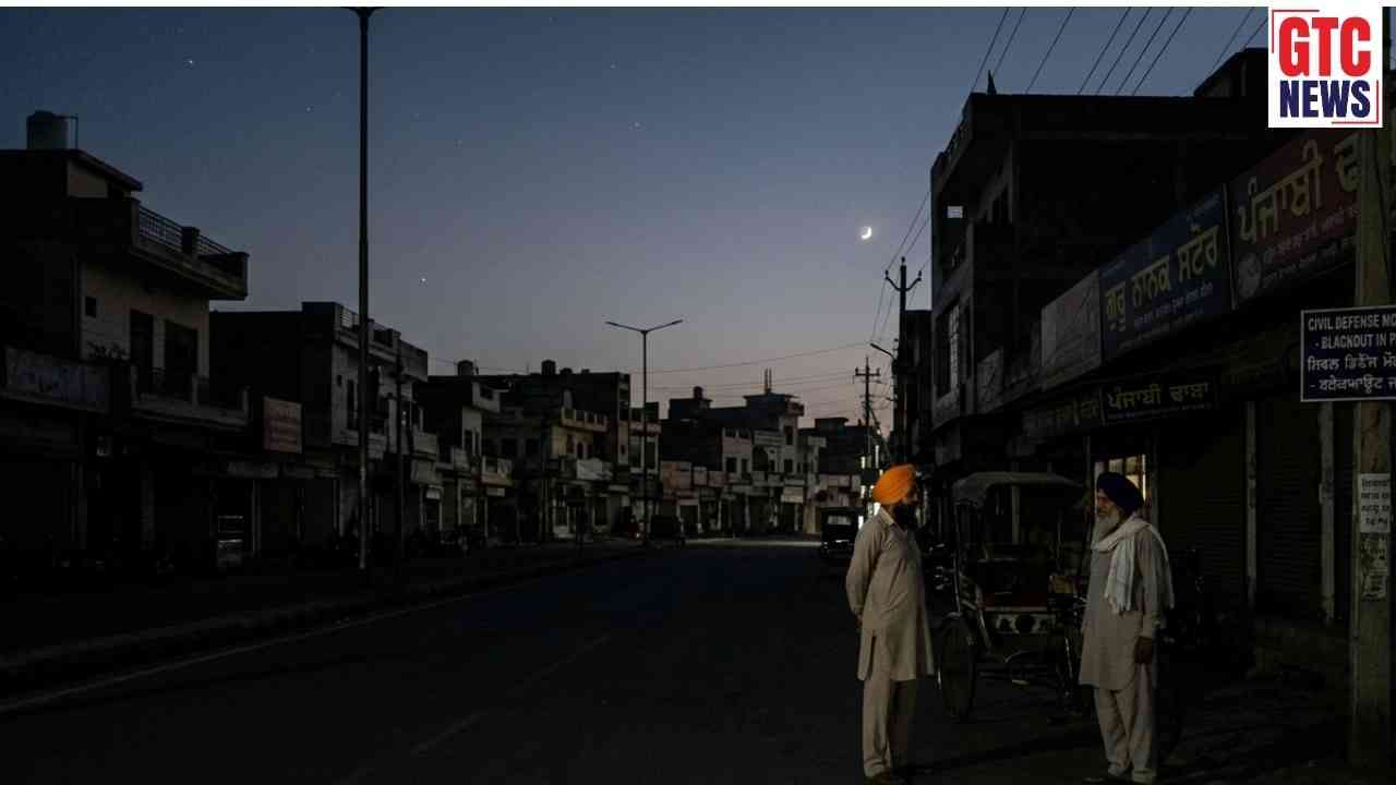 Punjab Blackout: ਪੰਜਾਬ 'ਚ ਅੱਜ 'ਬਲੈਕ ਆਊਟ': ਰਾਤ 8 ਵਜੇ ਵੱਜਣਗੇ ਸਾਇਰਨ, ਛਾਏਗਾ ਹਨੇਰਾ; ਜਾਣੋ ਕਿੱਥੇ-ਕਿੱਥੇ ਹੋਏਗੀ ਮੌਕ ਡਰਿੱਲ