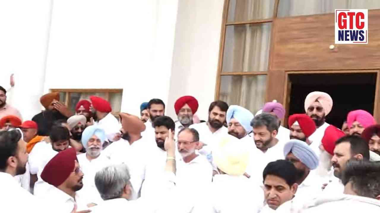ਚੰਨੀ ਦੇ ਘਰ ਹੋਈ ਅਹਿਮ ਮੀਟਿੰਗ: ਮੰਥਨ ਤੋਂ ਬਾਅਦ ਆਗੂਆਂ ਨੇ ਦਿੱਤਾ ਵੱਡਾ ਬਿਆਨ- ‘ਮੁੜ ਵਿਚਾਰ ਕਰੇ ਹਾਈਕਮਾਨ …’