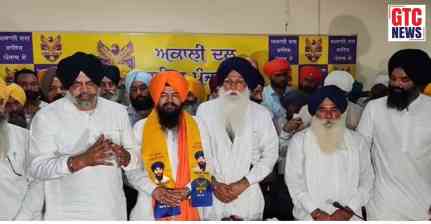 ਅਕਾਲੀ ਦਲ ਨੂੰ ਵੱਡਾ ਝਟਕਾ: ਸੀਨੀਅਰ ਆਗੂ ਸਾਥੀਆਂ ਸਮੇਤ 'ਵਾਰਿਸ ਪੰਜਾਬ ਦੇ' ਜਥੇਬੰਦੀ ‘ਚ ਸ਼ਾਮਲ