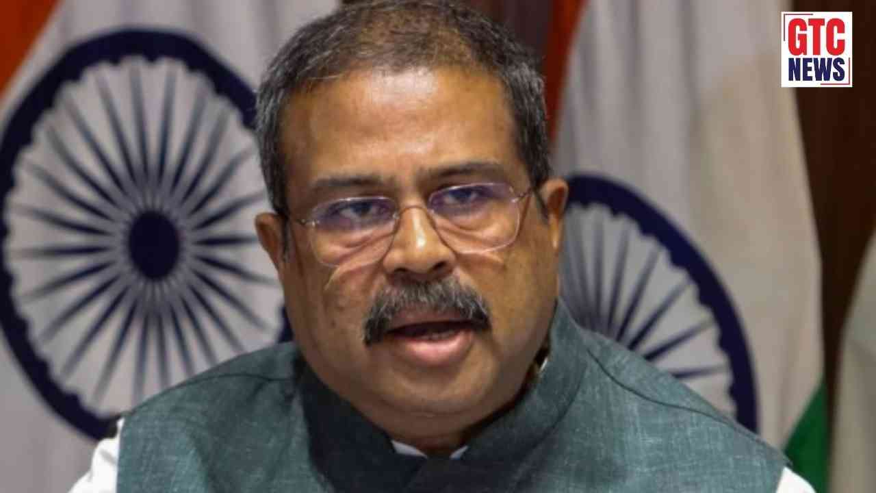 Dharmendra Pradhan Resigns: ਧਰਮੇਂਦਰ ਪ੍ਰਧਾਨ ਨੇ ਦਿੱਤਾ ਅਸਤੀਫ਼ਾ, ਸਿਆਸੀ ਹਲਚਲ ਤੇਜ਼...ਵਿਦਿਆਰਥੀਆਂ ਦੇ ਪ੍ਰਦਰਸ਼ਨ ਅੱਗੇ ਝੁਕੀ ਸਰਕਾਰ!