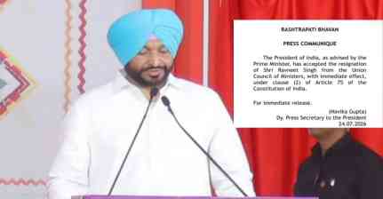 ਕੇਂਦਰੀ ਰਾਜ ਮੰਤਰੀ ਨੇ ਦਿੱਤਾ ਅਸਤੀਫ਼ਾ: ਮੋਦੀ ਕੈਬਨਿਟ ‘ਚ ਪੰਜਾਬ ਤੋਂ ਇਕਲੌਤੇ ਮੰਤਰੀ ਸਨ, ਬਿੱਟੂ ਬੋਲੇ- 'ਪੰਜਾਬ 'ਚ ਸਰਕਾਰ ਬਣਾਉਣ ਦੀ ਜ਼ਿੰਮੇਵਾਰੀ...'