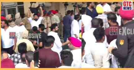 ED ਖਿਲਾਫ 'ਆਪ' ਦਾ ਮੋਰਚਾ: ਗਮਾਡਾ ਦਫ਼ਤਰ ਬਾਹਰ AAP ਦਾ ਜ਼ਬਰਦਸਤ ਪ੍ਰਦਰਸ਼ਨ, ਭੱਖਿਆ ਮਾਹੌਲ