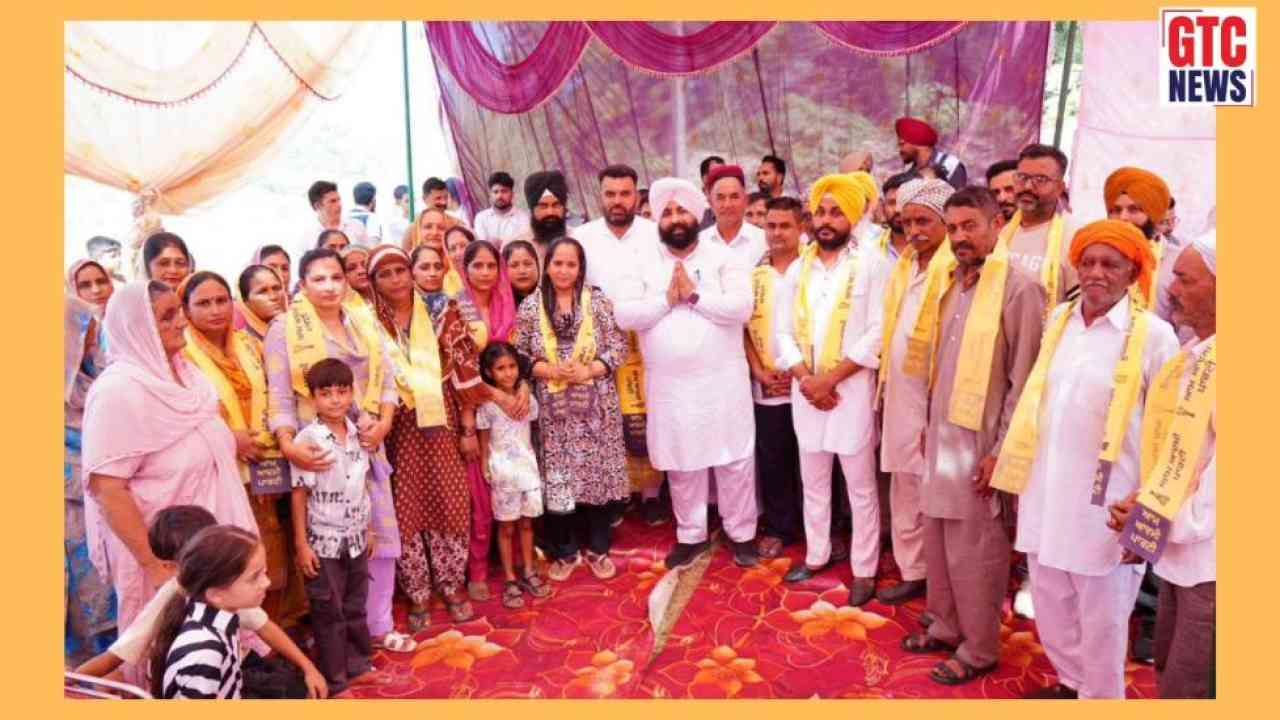 ਪਿੰਡ ਨਾਨੋਵਾਲ ਦੇ ਕਾਂਗਰਸੀ ਵਰਕਰ ‘ਆਪ’ ‘ਚ ਸ਼ਾਮਲ: ਕੈਬਨਿਟ ਮੰਤਰੀ ਹਰਜੋਤ ਬੈਂਸ ਨੇ ਕੀਤਾ ਸਵਾਗਤ, ਹਲਕੇ ‘ਚ ਪਾਰਟੀ ਹੋਈ ਹੋਰ ਮਜ਼ਬੂਤ